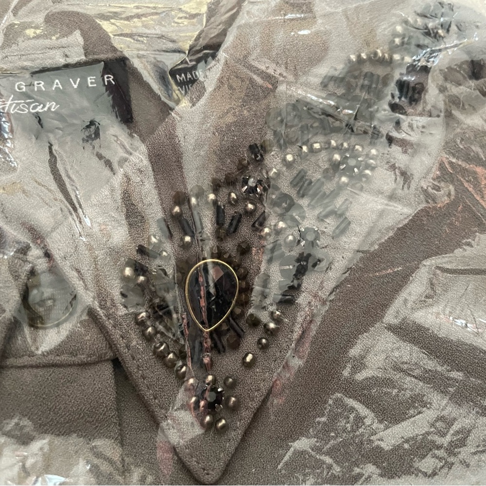 Susan Graver Artisan Stretch Woven Shirt w/ Embellishment Pebble Grey L A281176 - Picture 3 of 8